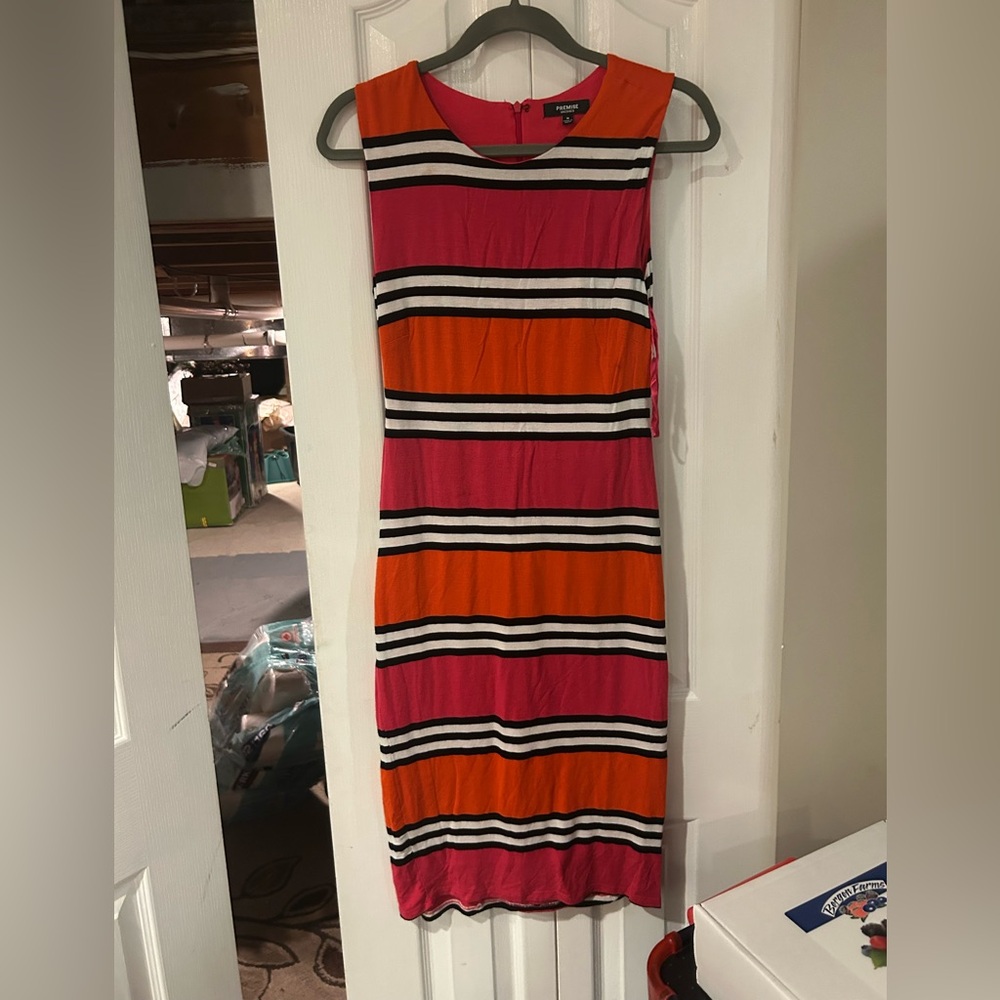 Premise Orange and Red Sleeveless Sheath Dress